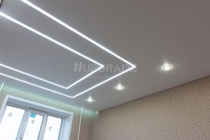 Световые линии в натяжных потолках в Орле